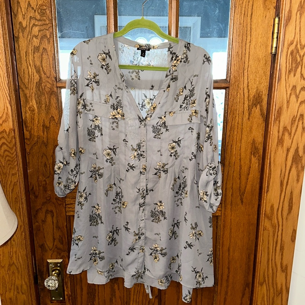 Torrid size 3 shirt dress grey with yellow flowers